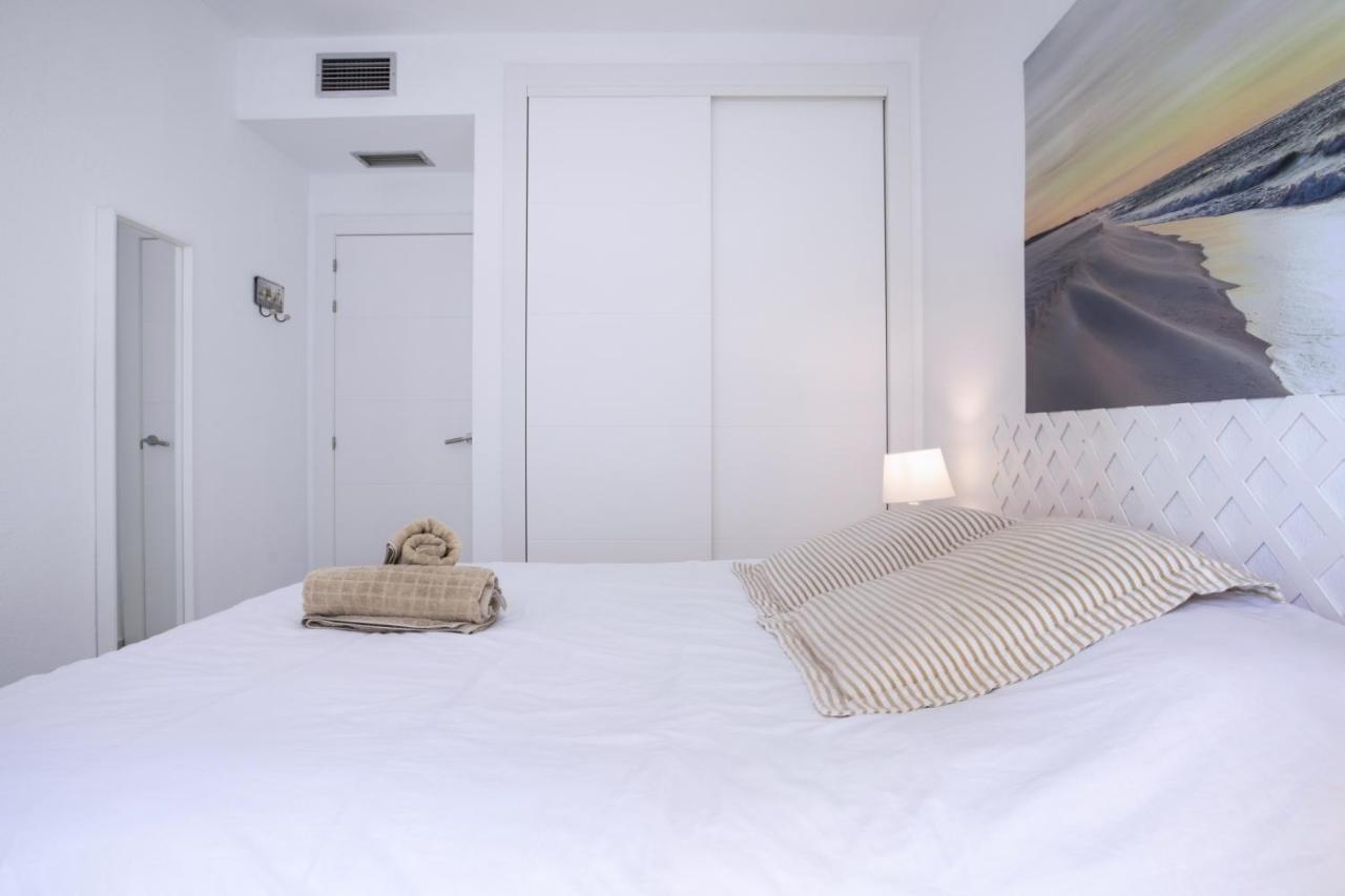 Rentcostadelsol Malagueta Arenal Malaga Bagian luar foto
