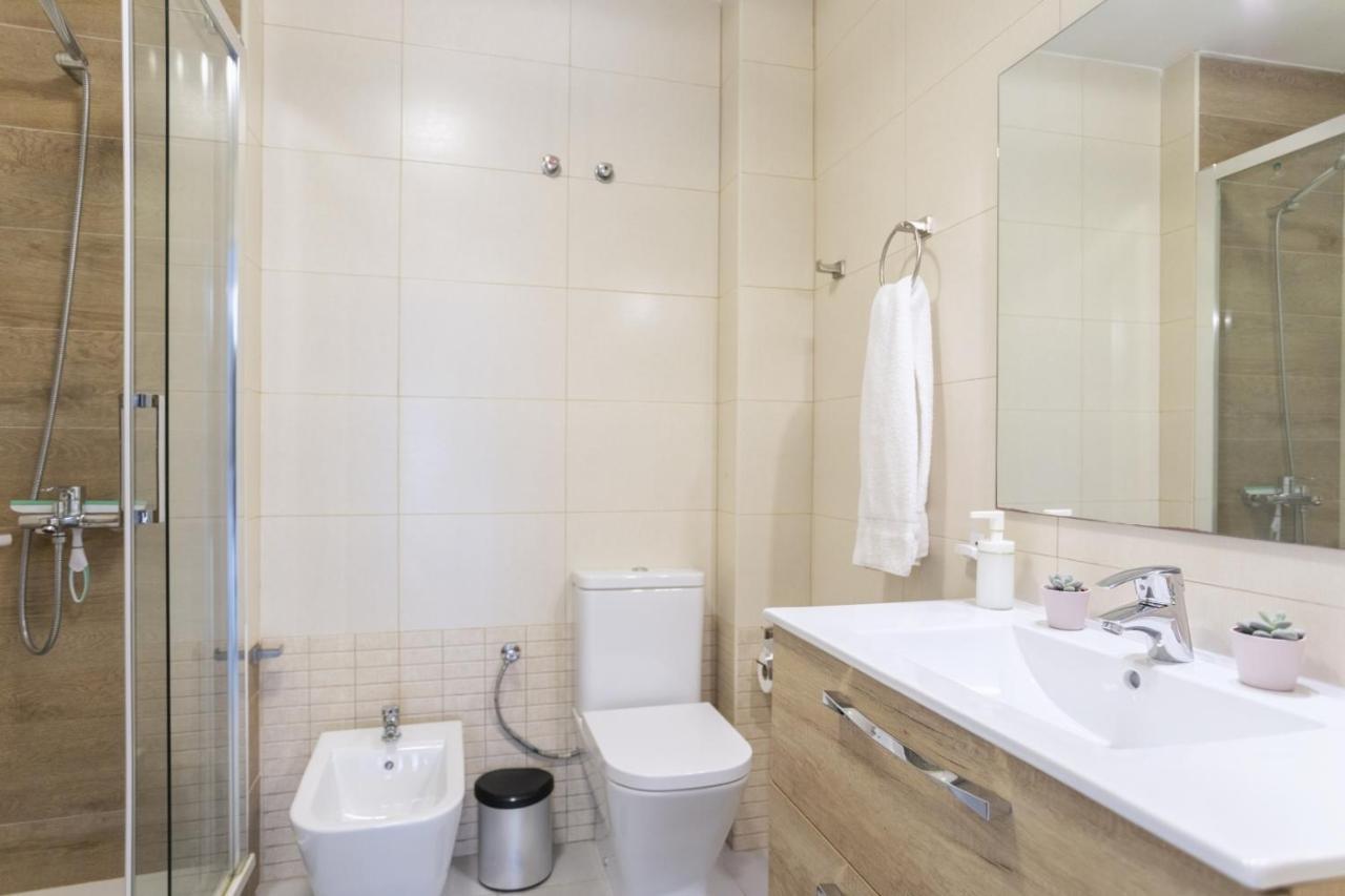 Rentcostadelsol Malagueta Arenal Malaga Bagian luar foto
