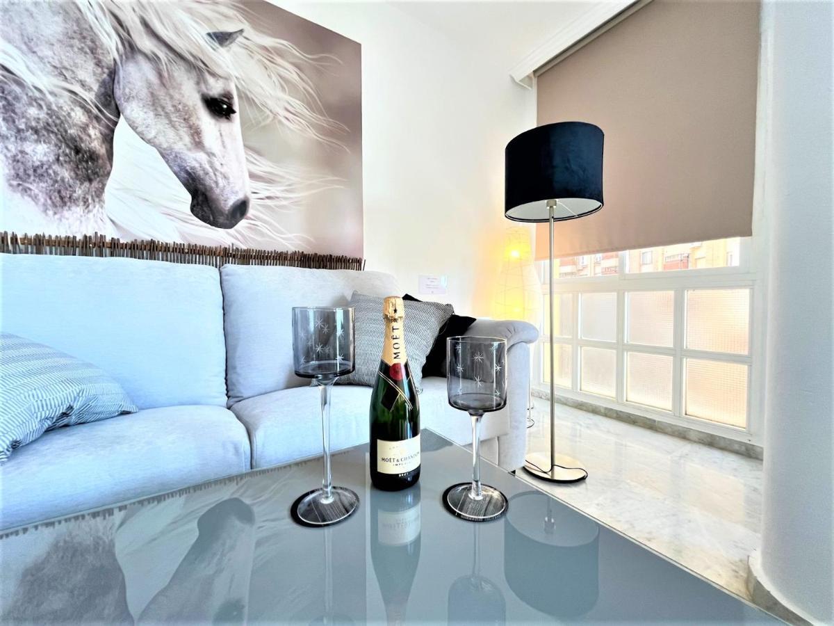 Rentcostadelsol Malagueta Arenal Malaga Bagian luar foto